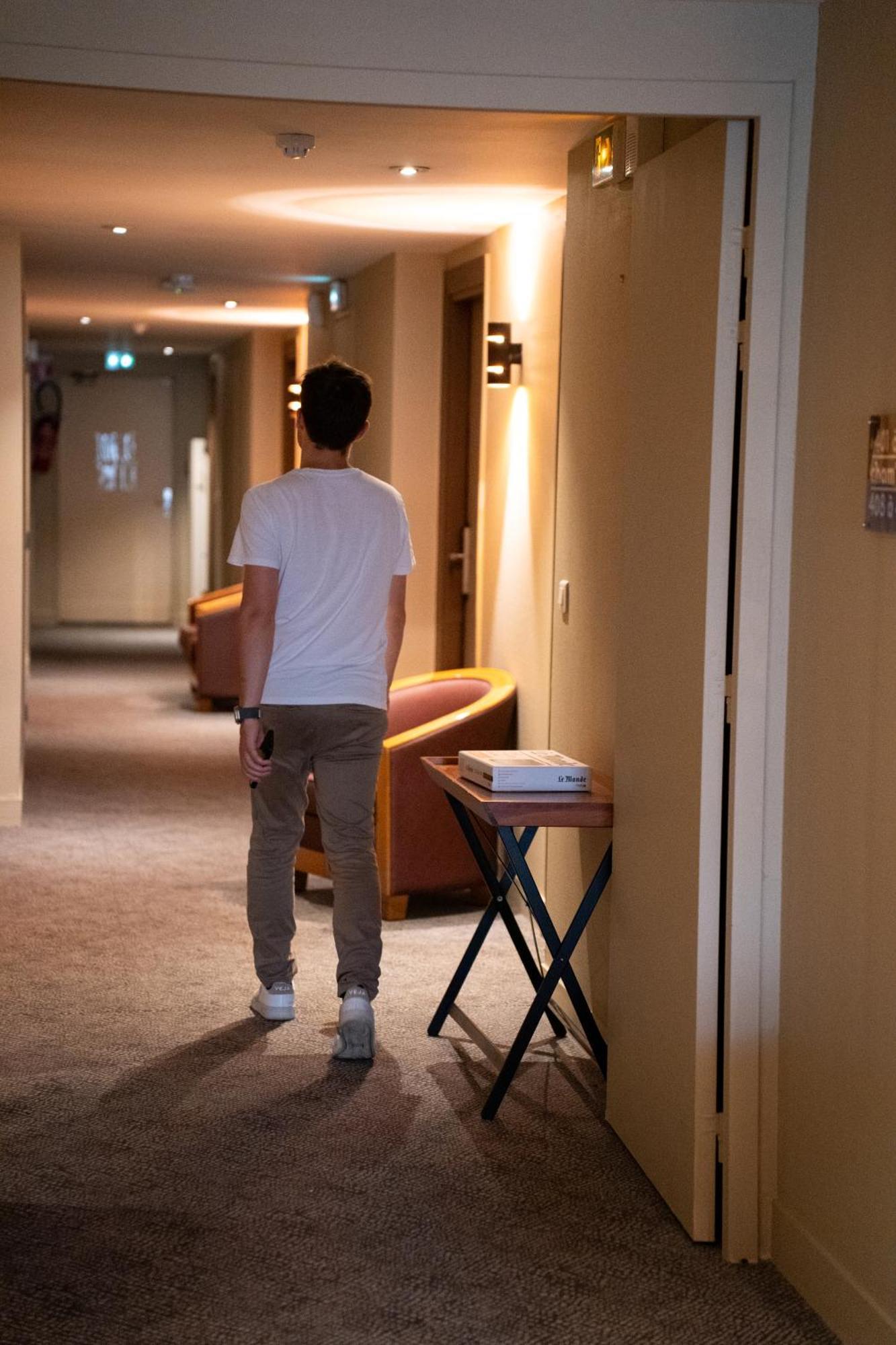Le Pre Saint Germain Otel Louviers Dış mekan fotoğraf